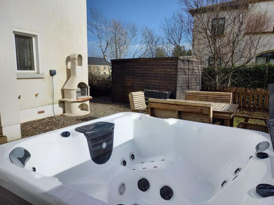 Dovecote Lodge On The 5 Star Lough Erne Resort Ballycassidy 外观 照片