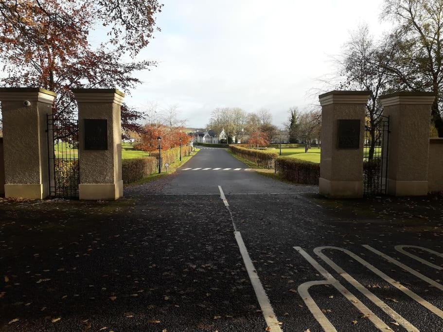 Dovecote Lodge On The 5 Star Lough Erne Resort Ballycassidy 外观 照片